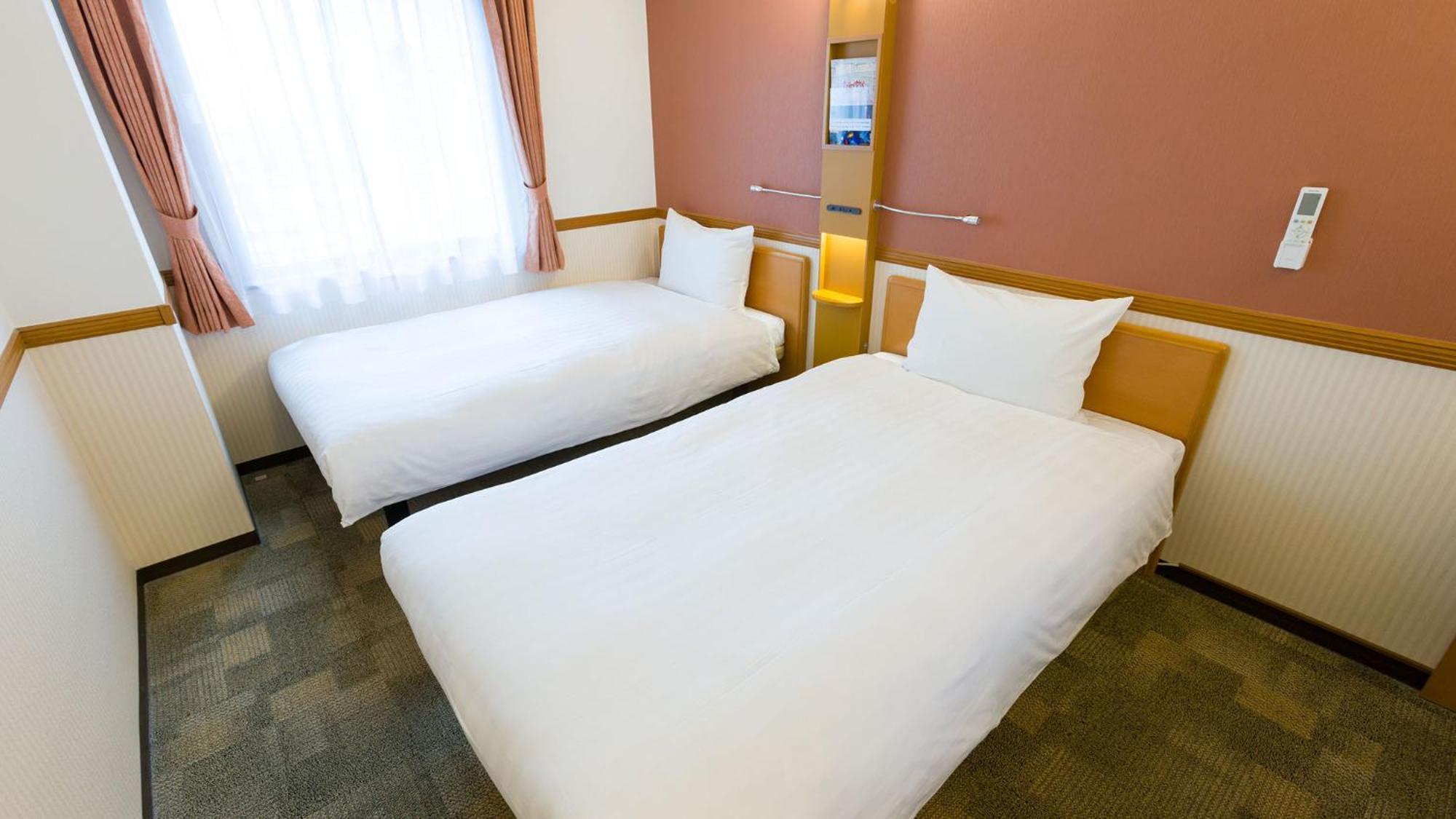Toyoko Inn Yokohama Sakuragicho Yokohama (Kanagawa) Quarto foto