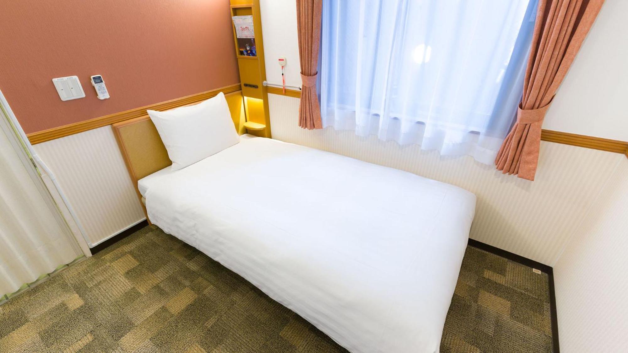 Toyoko Inn Yokohama Sakuragicho Yokohama (Kanagawa) Quarto foto