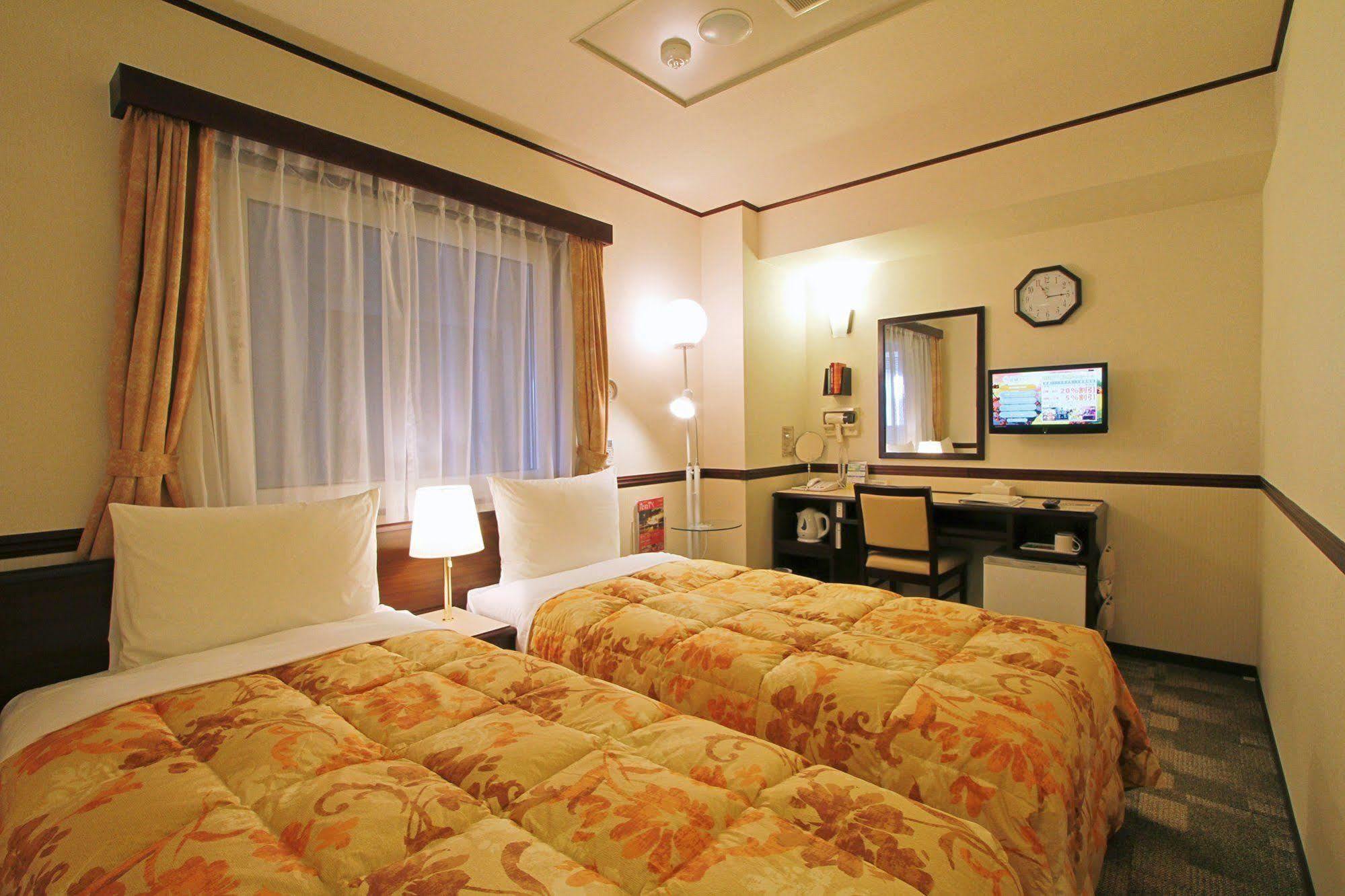 Toyoko Inn Yokohama Sakuragicho Yokohama (Kanagawa) Exterior foto